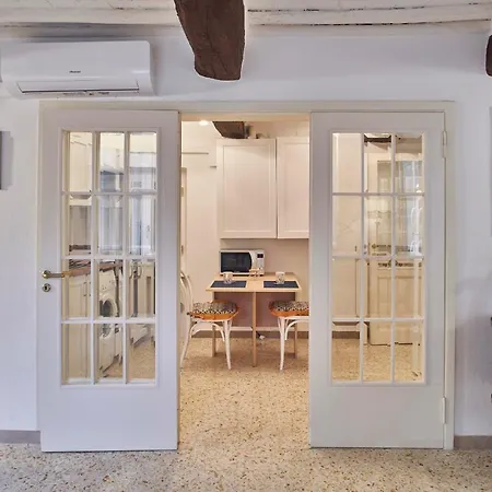 Titti - Large Apartamento *