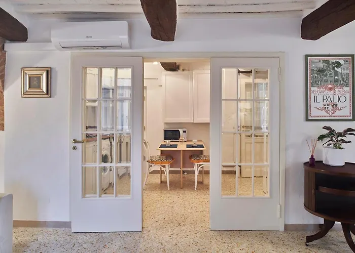 Titti - Large Appartement *